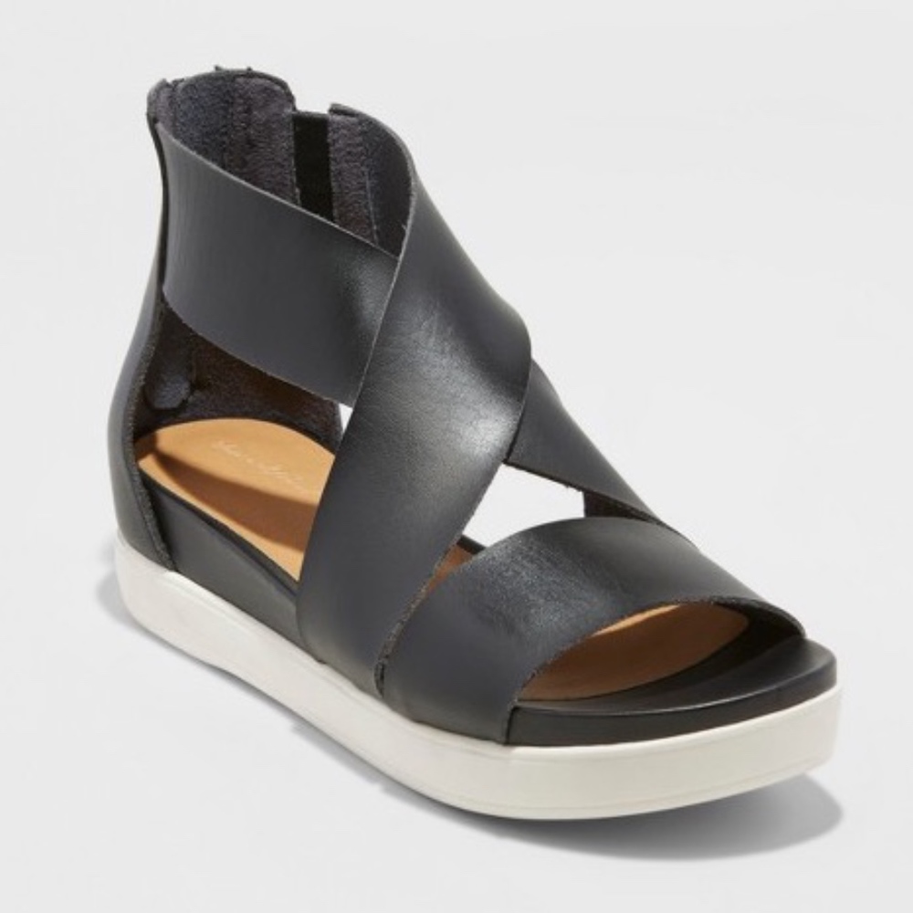 Women's Hummingbird Ankle Strap Sandals